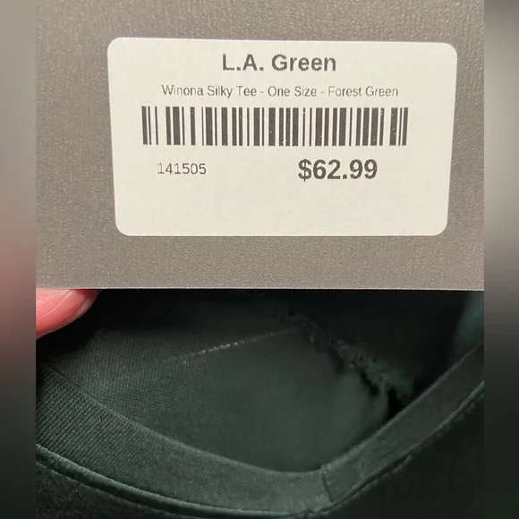 🆕 Forever Lovely, Winona Silky Tee, Forest Green, never worn, one size - Picture 4 of 9